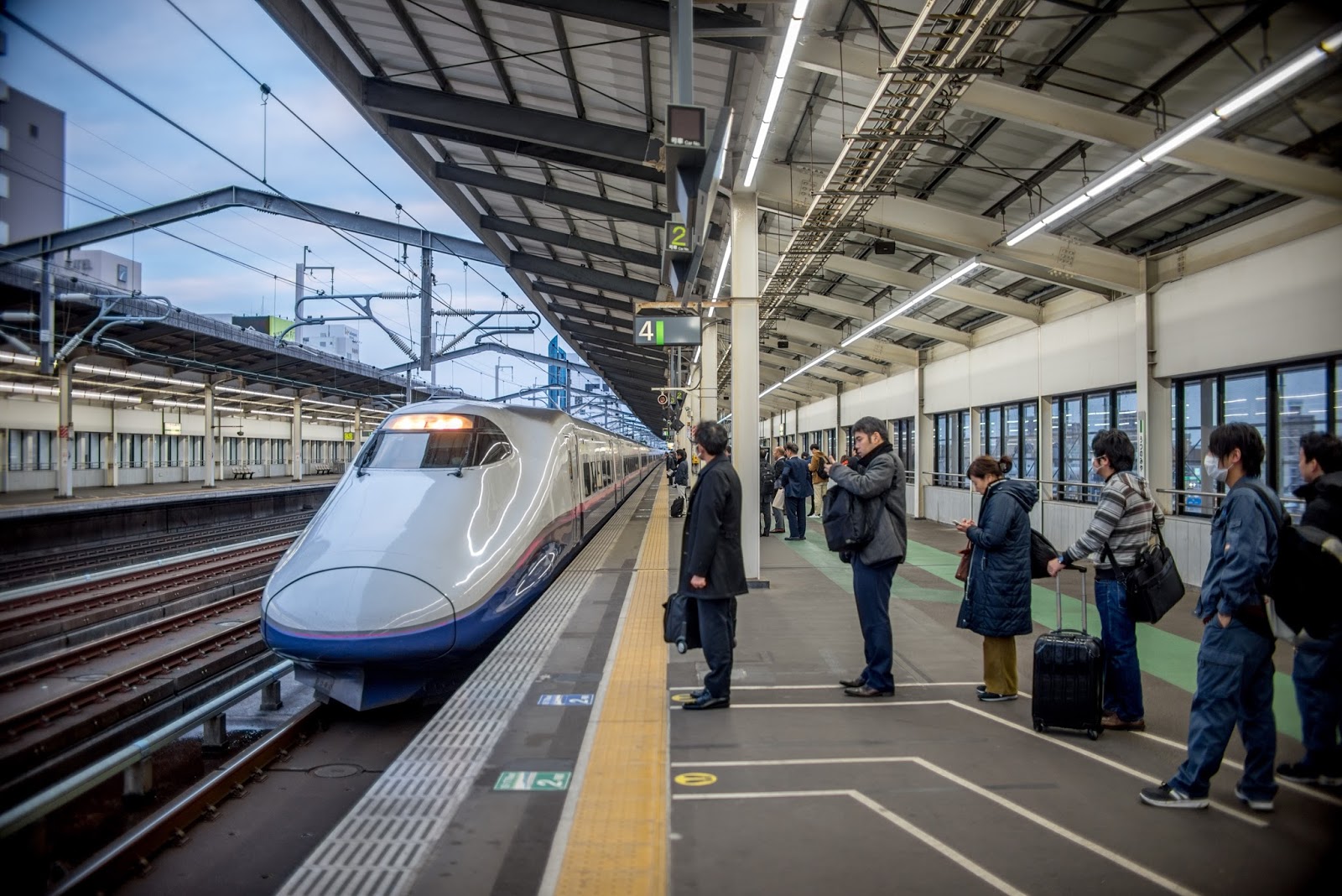 東北新幹線宇都宮駅 15 59