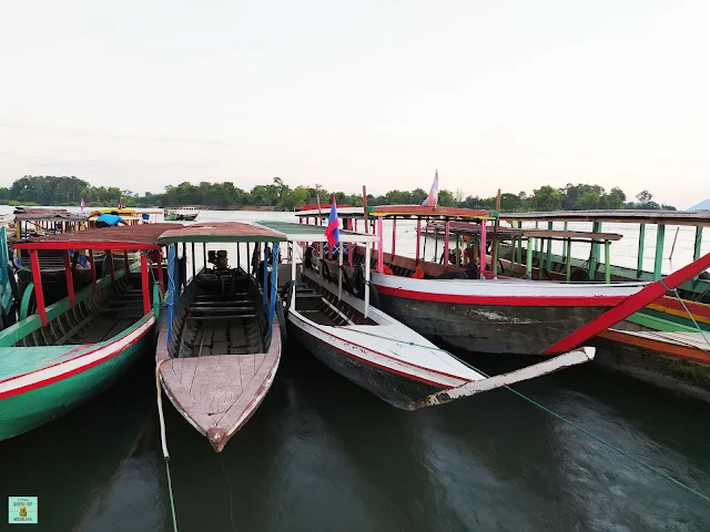 Barcas que llevan a Don Det, Laos