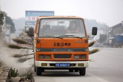 cara orang china bersihkan jalan