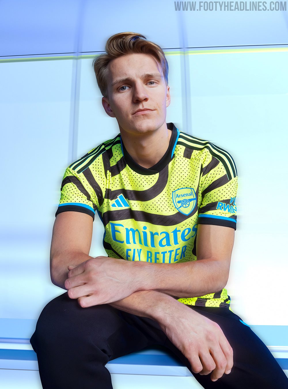 Arsenal unveil new black and gold 22-23 away kit in tribute to 'Little  Islingtons' around the world