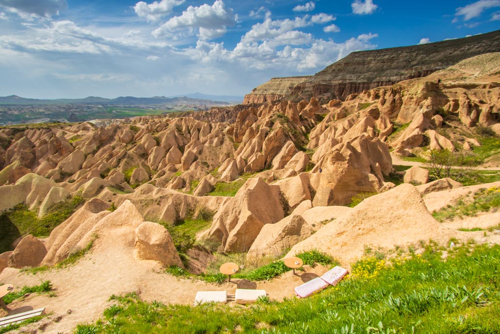 Kizilgukur seyir tepesi Red-Rose valley (panorama)