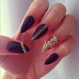 Pointy Black nails with Golden design
