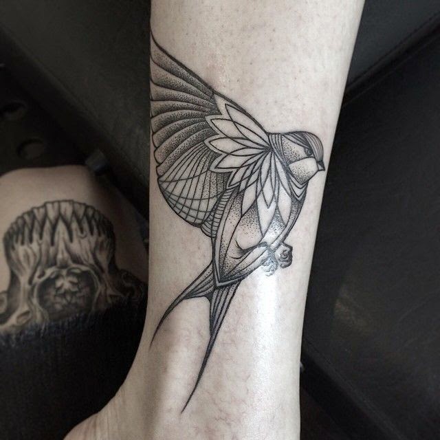 Women Hand Sparrow Birds Tattoo, Sparrow For Women Hand Tattoo, Women Hand Tattoo Of Sparrow Bird, Tattoo Sparrow Birds Women Hand, Women, Birds, Artist,