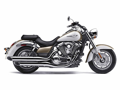 2009 Kawasaki Vulcan 1700 Classic white