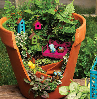 creative recycle craft with a broken pots