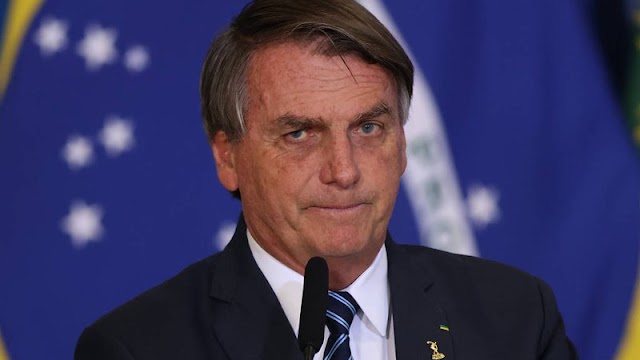 “Está me demonizando”, diz Bolsonaro sobre vídeo que simula atentado