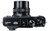 Fujifilm x10 compact system camera with EXR CMOS sensor
