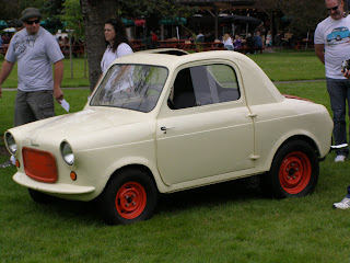 vintage Vespa car