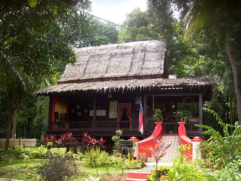 Penyair iDANRADZi@BlogSpot: Rumah berbumbung Zink, Atap 