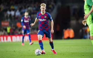 Seedorf expects more from great talent and hope to see much more from De Jong at Barcelona.