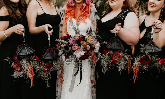 dark goth weddings bouquet ideas