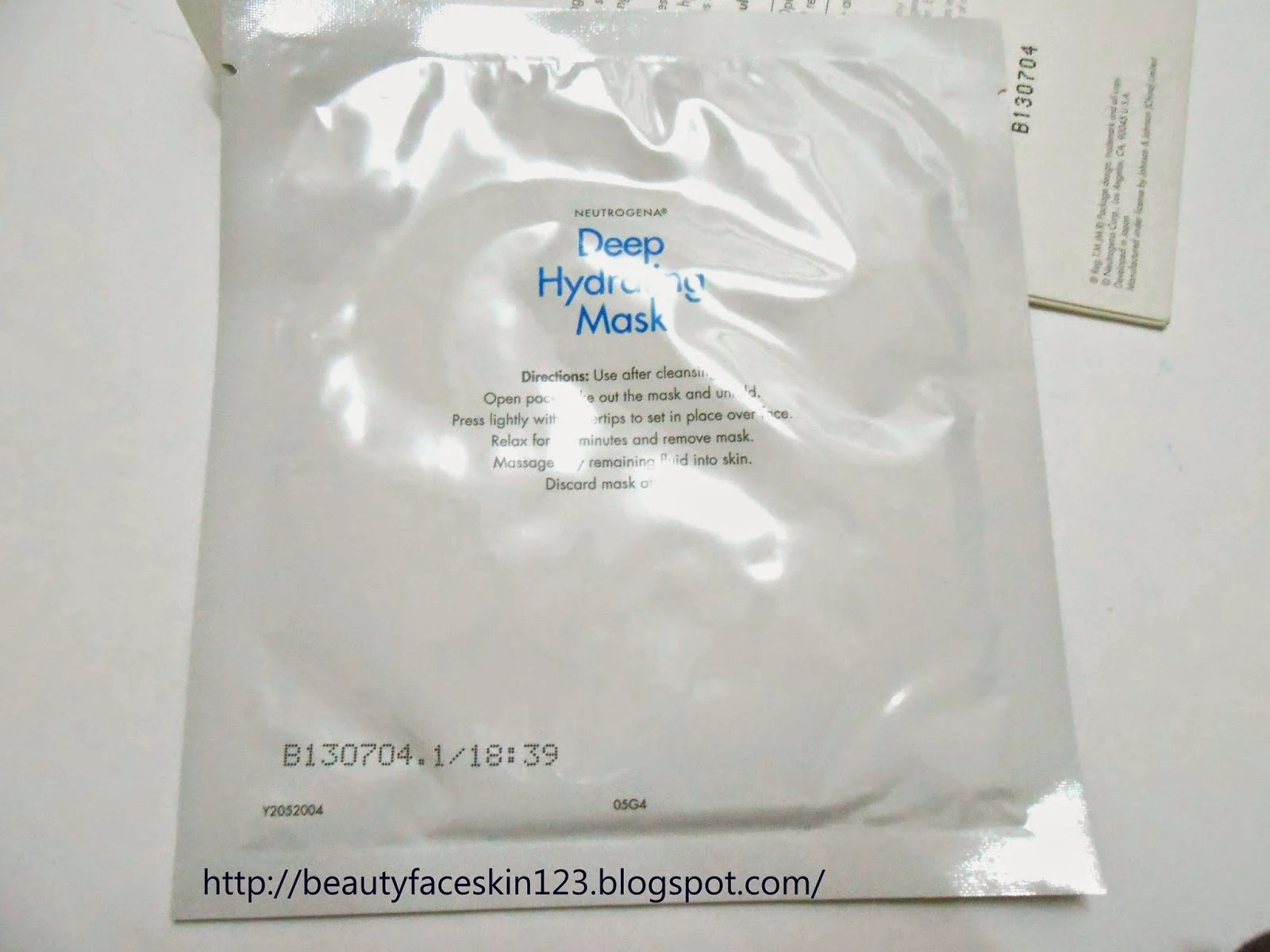 NEUTROGENA DEEP HYDRATING MASK