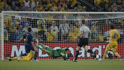 Piala Eropa 2012 - Ukraina vs Perancis 3.jpg