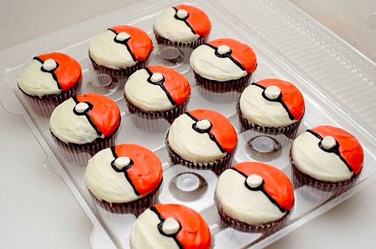 pokeball cupcakes