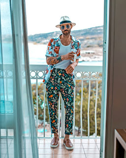 10 Ways to Wear Floral Shirt this Summer