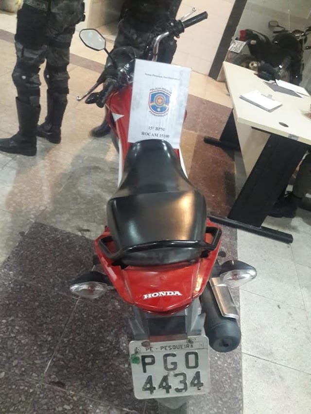 ROCAM 15º BPM RECUPERA MOTO COM PLACA ADULTERADA