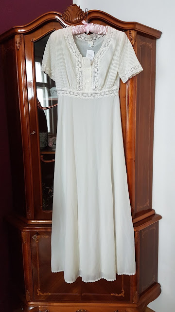 white dress, white vintage dress, vintage dress, vintage