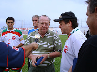 Oscar Fernandes-Presidente América