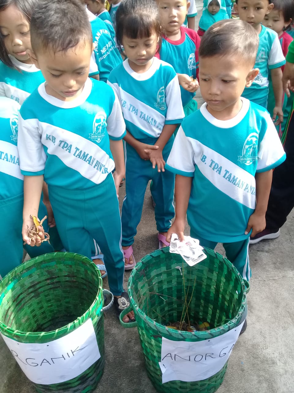 TPA Taman Pintar Melaksanakan Kegiatan Pembelajaran ...