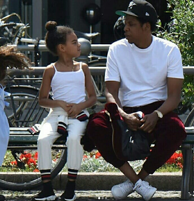 Jay Z enjoys a day at the park with Blue Ivy in Berlin (photos)