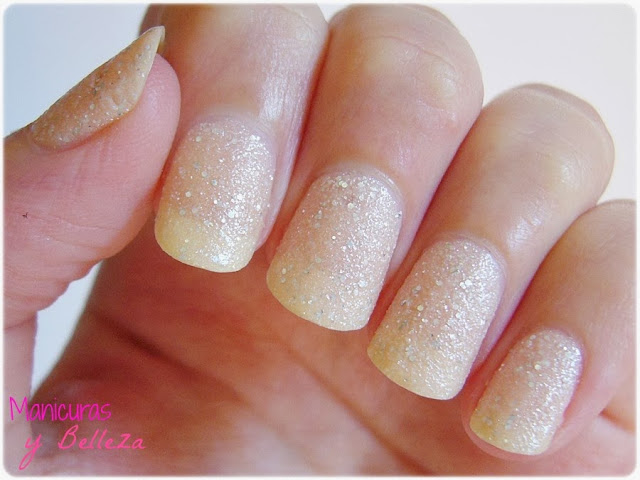 163 hey nude! Essence reseña esmalte pintauñas review nail polish placas estampación pueen colores claros manicura uñas nail art nails manicure