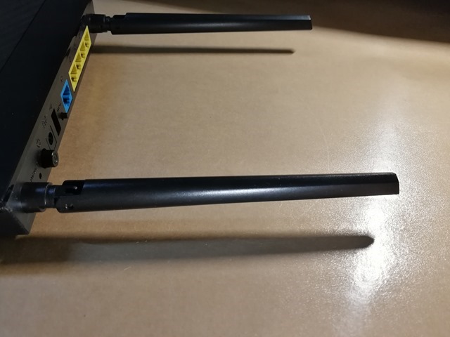 ASUS RT-AC51U 開箱 及 USB 共用手機 4G上網 ASUS RT-AC51U 開箱 及 USB 共用手機 4G上網