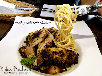 Paulin's Munchies - Heavenly Divine at Boat Quay - Pesto pasta with chicken