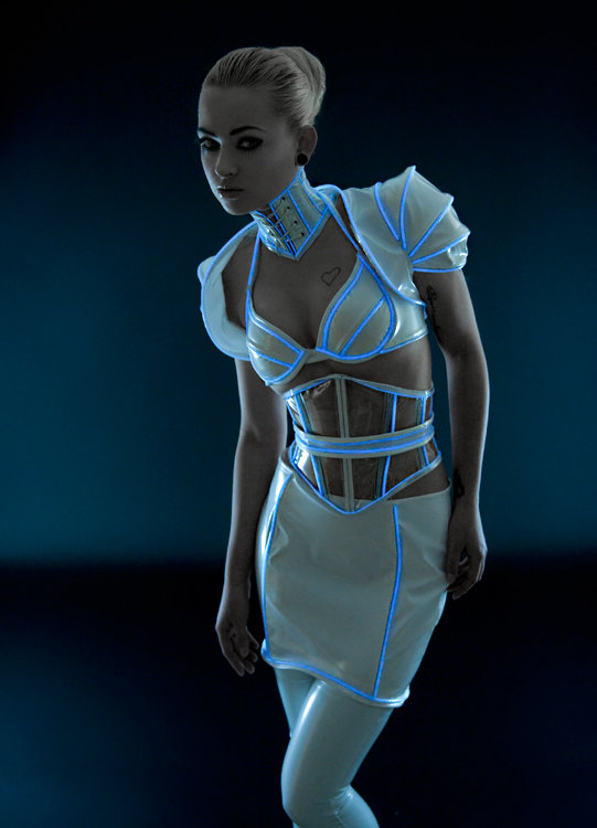 roupas tron brilhando escuro modelos