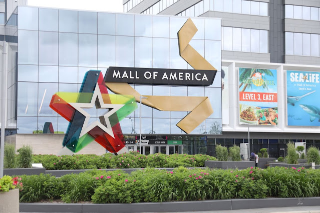 ولم ترد انباء عن وقوع اصابات بعد اطلاق النار على Mall of America والشرطة تبحث عن المتهم