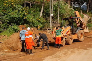 obras de pavimentação é a Rua Mato Grosso, em Araras