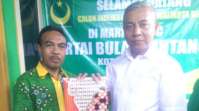 Aji Man Antar Sendiri Formulir Pendaftaran di DPC PBB