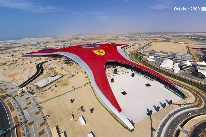 [ferrari_theme_park_02.jpg]