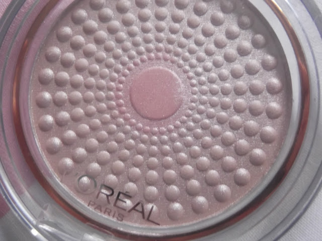 An image of L'Oreal Lumi Magique Pearl Powder Highlighter in Rose Radieux