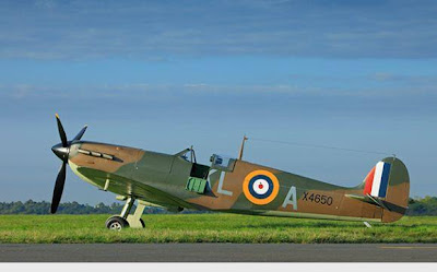 Supermarine Spitfire pesawat tempur 1 kursi Inggris 