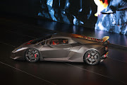2010 Paris Motor Show: Lamborghini Sesto Elemento Concept finally breaks .
