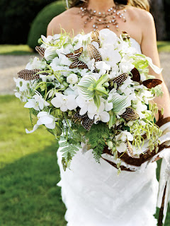 White Wedding Flowers picture