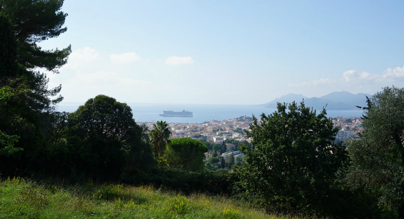 Cannes seen from Bonnard walk