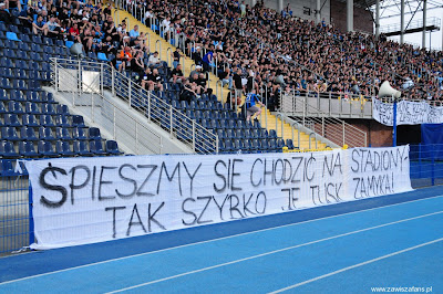 tusk zamyka stadiony