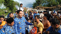 Bupati Lucky Hakim Kunjungi Korban Bencana Puting Beliung Desa Bugis, Pastikan Penanganan Cepat dan Tepat 