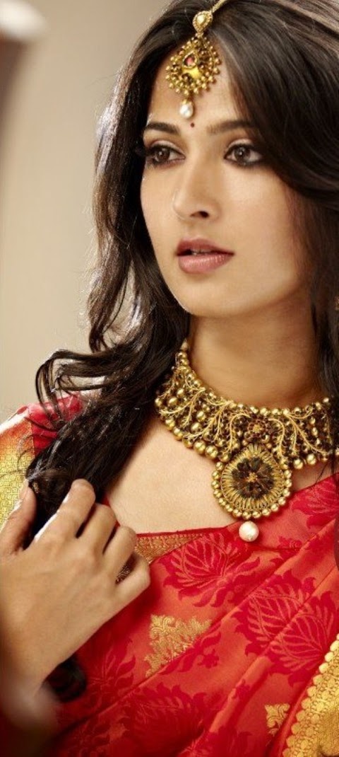 Celebrity Ads: Anushka Shetty Jewellery Ad Photoshoot Pics - FamousCelebrityPicture.com - Famous Celebrity Picture 