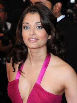 Indian Beauty Aishwarya Rai Hot Low V cut Dresses Pics