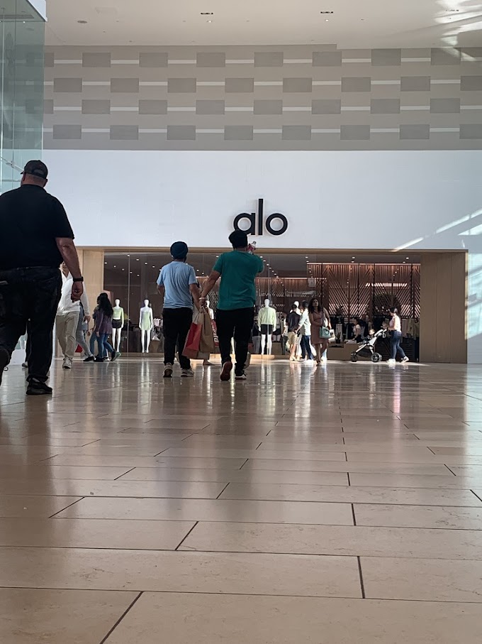 Alo - Yorkdale Mall Toronto