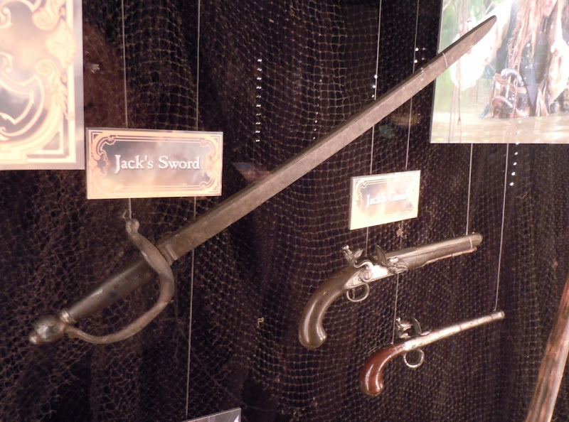 Pirates of the Caribbean Jack Sparrow sword and gun props