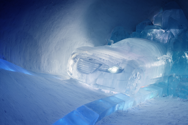 6.) Bursting through the ice ceiling. - Amazing Ice Sculptures That Put Edward Scissorhands To Shame.