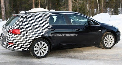 2011 2012 Vauxhall Astra Sports Tourer Wagon Spy