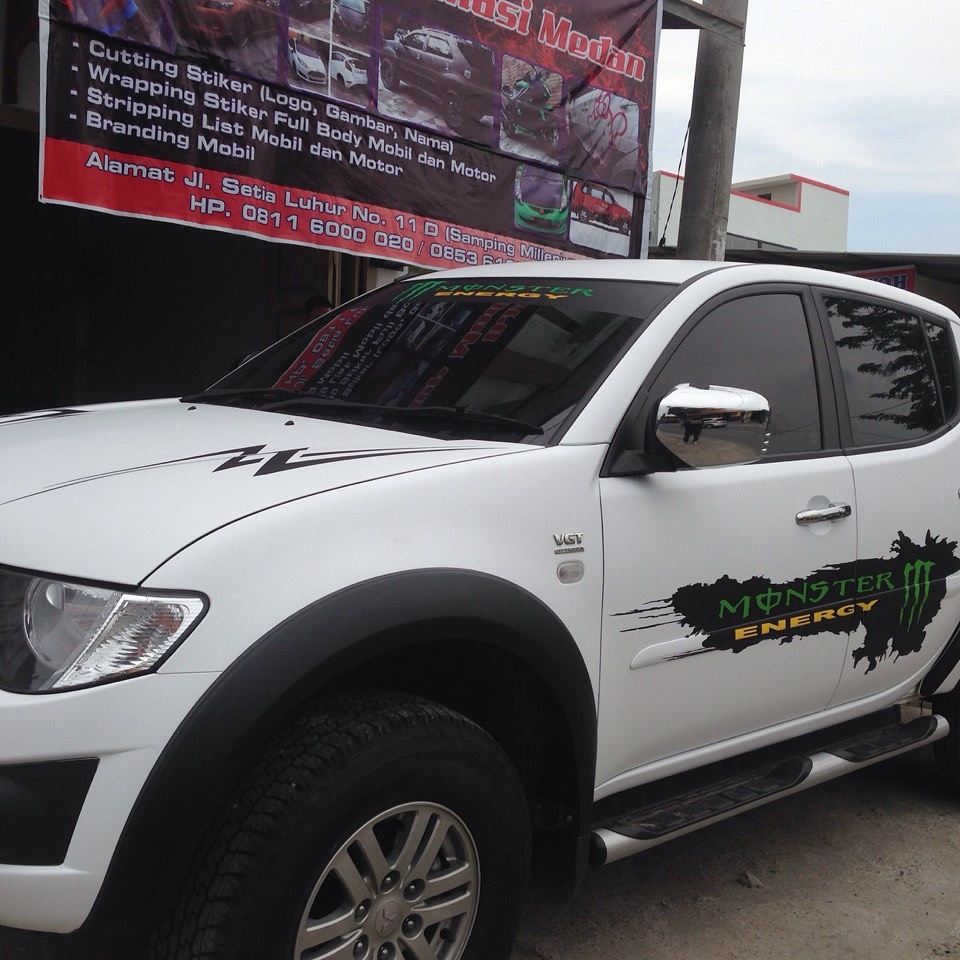 Wrapping Cutting Stiker Branding Mobil N Motor Wrapping Full