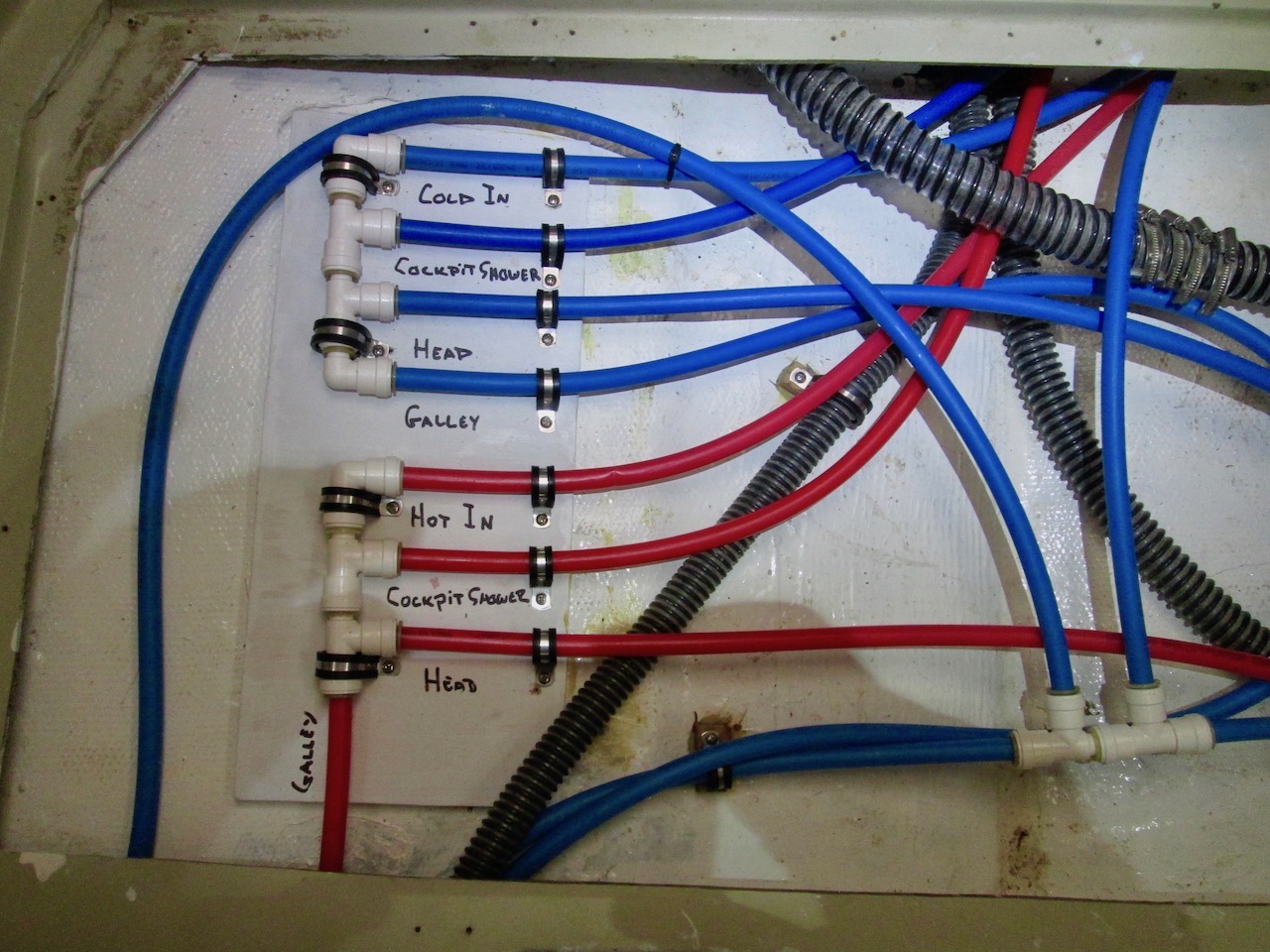 Completed manifold