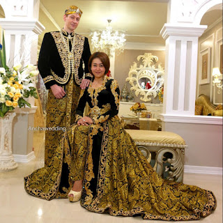 Kebaya Pengantin Adat Jawa