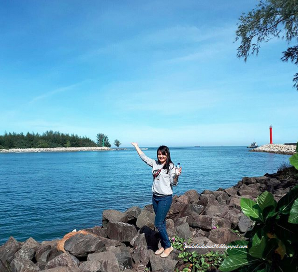 [http://FindWisata.blogspot.com] Pantai Lentera Merah, Pantai Yang Wajib Kamu Kunjungi Jika Berlibur Ke Kota Bengkulu