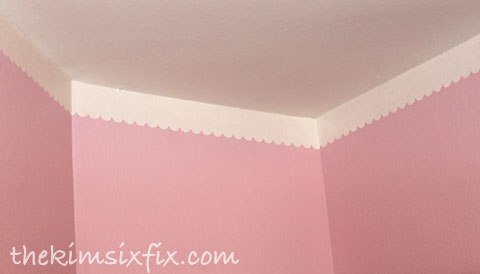Scallopped border